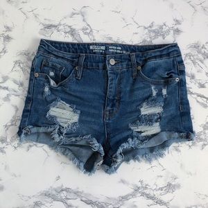 Mossimo Distressed High Rise Jean Shorts Size 6/28